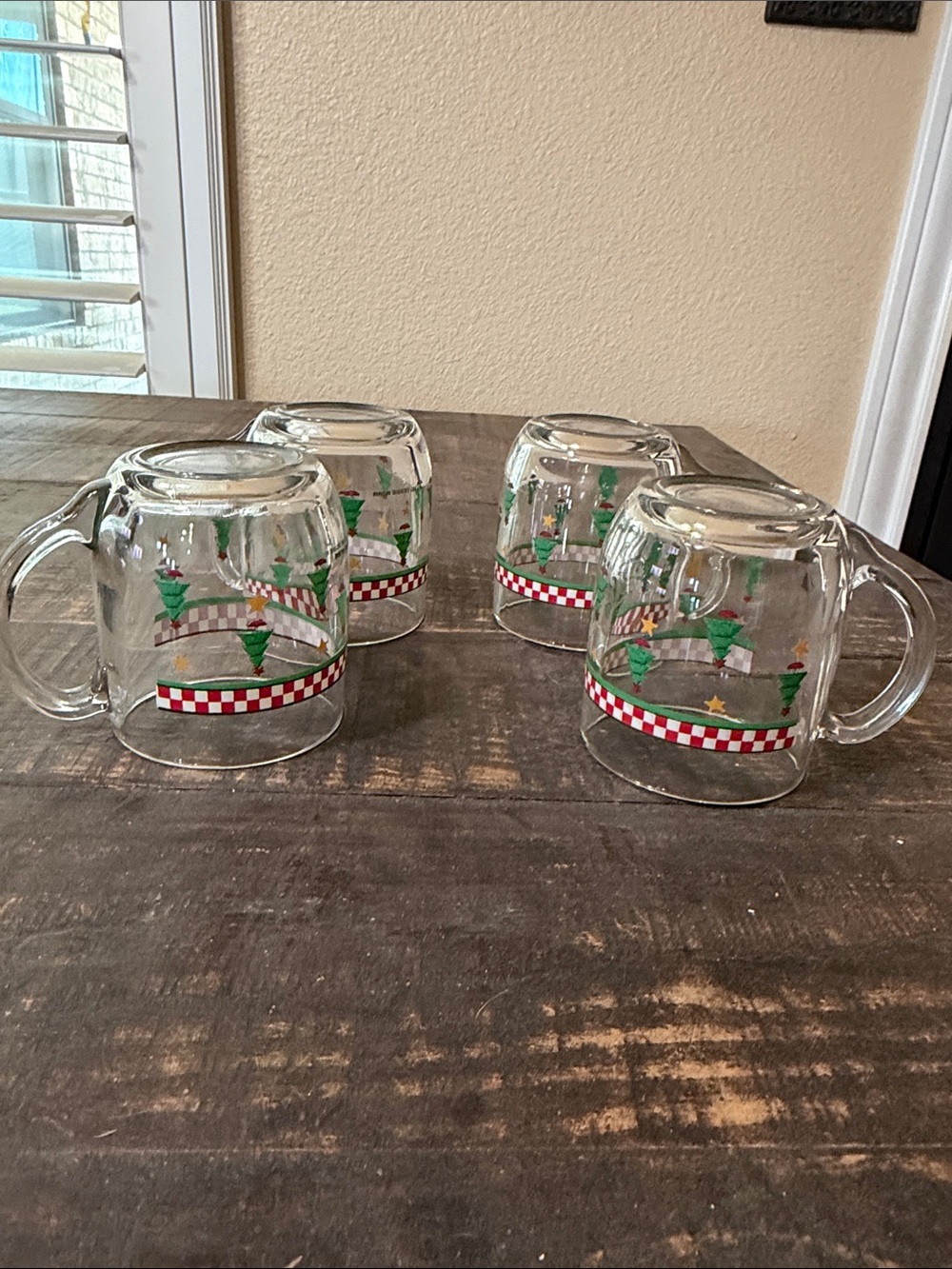Set of 4 Clear Glass Holiday Mugs with Tree & Star Motif